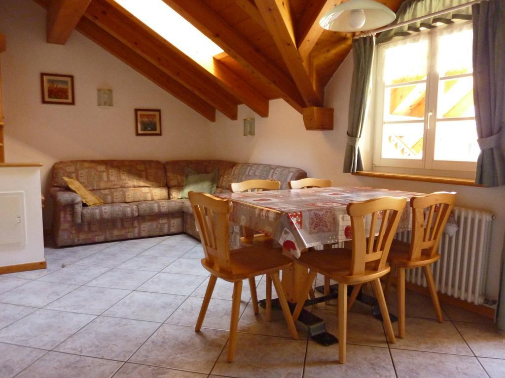Appartamenti Majon Sotroi Campitello di Fassa Cameră foto