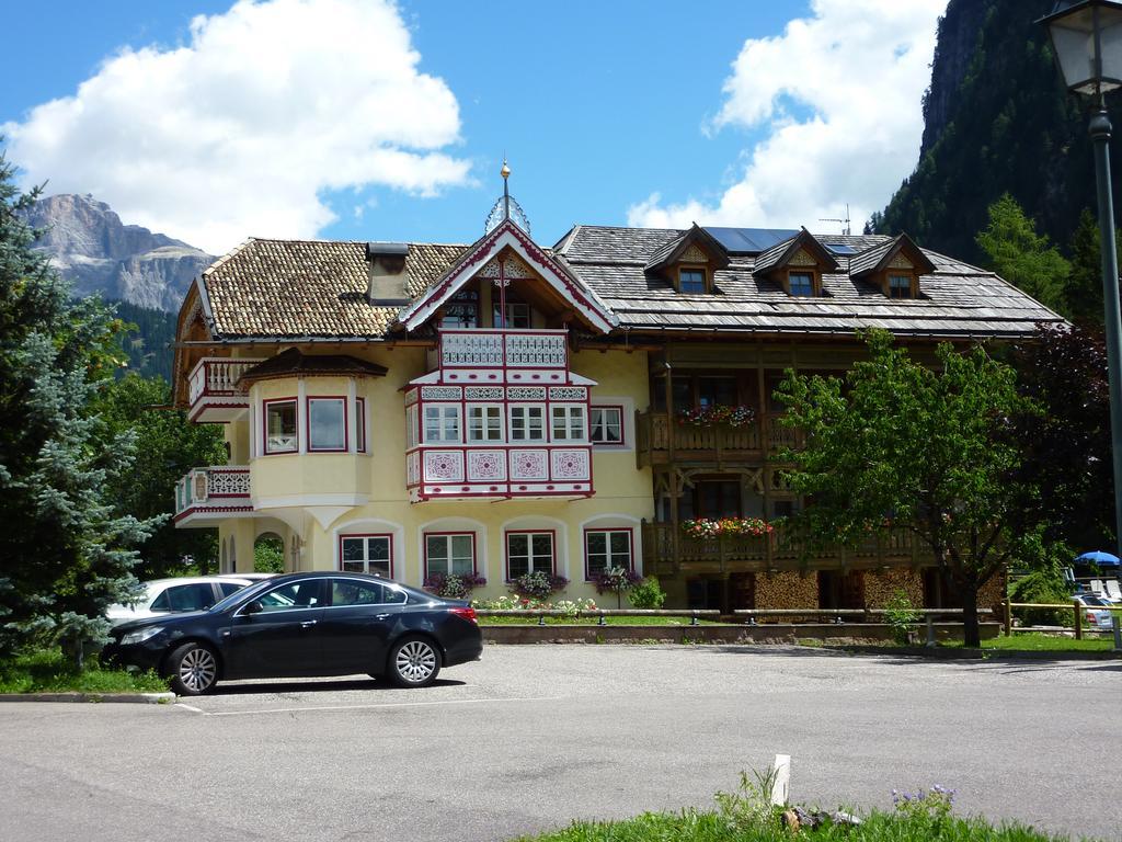 Appartamenti Majon Sotroi Campitello di Fassa Exterior foto
